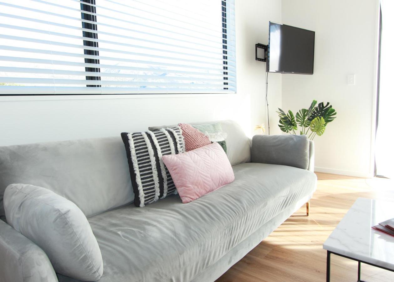 Вилла 3 - Sunny Brand New House Ванака Экстерьер фото